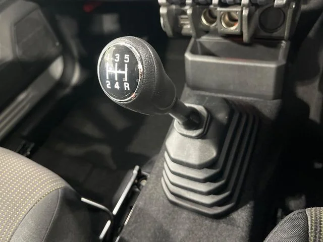 Suzuki JIMNY SIERRA JC photo 3