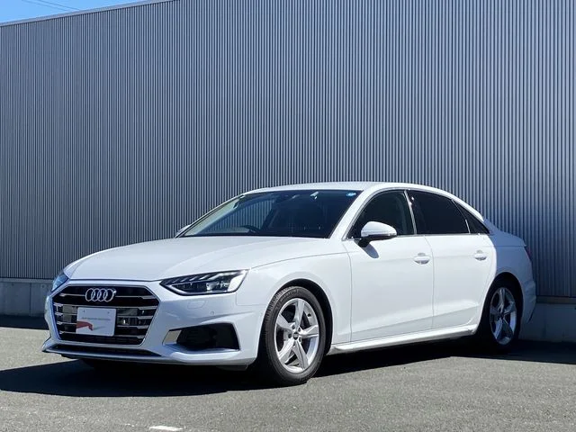 Audi AUDI A4 35　TFSI　アドバンスド 2022