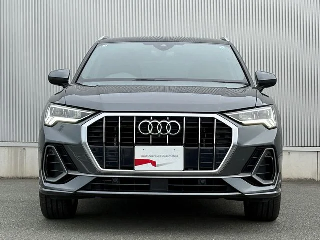 Audi AUDI Q3 35　TFSI　Sライン photo 2
