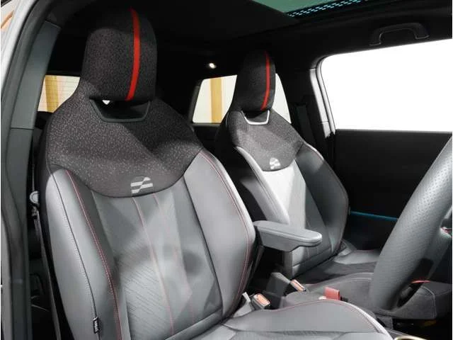 Bmw MINI COOPER E　ジョンクーパーワークス photo 4