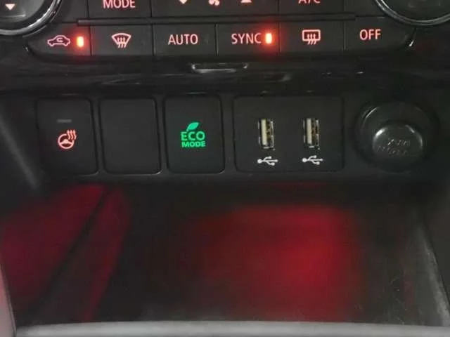 Mitsubishi ECLIPSE CROSS 2WD P photo 2