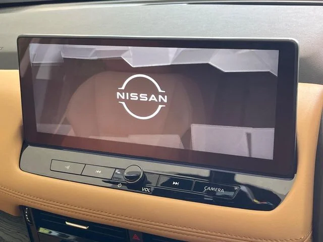 Nissan X-TRAIL HYBRID 4WD G　e−4ORCE photo 3