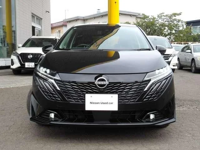 Nissan AURA G　FOUR photo 4