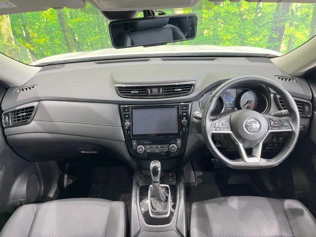 Nissan X-TRAIL 4WD 20Xi　Vセレクション photo 2
