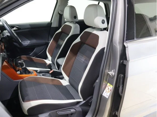 Volkswagen VOLKSWAGEN T-Cross TSI　1st　プラス photo 4