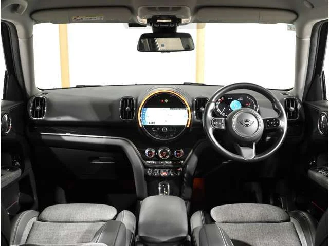 Bmw MINI COOPER D CROSSOVER ベースグレード photo 3