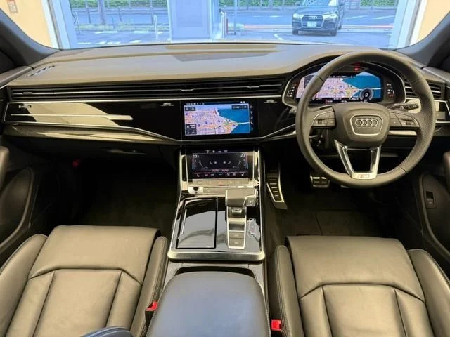 Audi AUDI Q8 ブロンズエディション photo 3