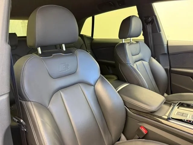 Audi AUDI Q8 ブロンズエディション photo 4