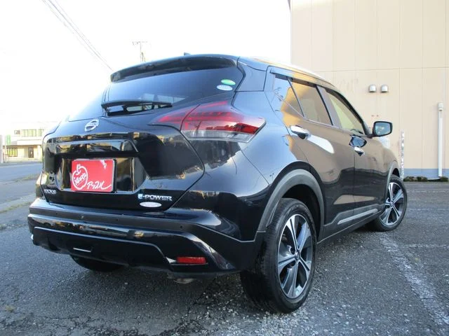 Nissan KICKS X　ツートーンインテリアエディション photo 3