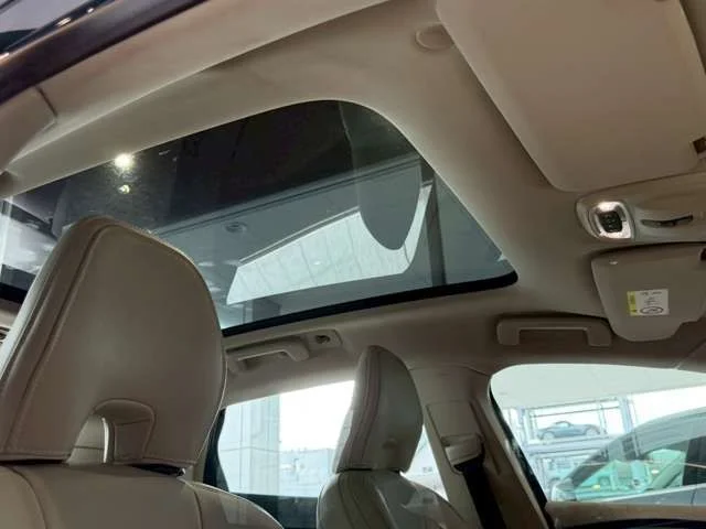 Volvo VOLVO V40 T3　クラシックエディション photo 3