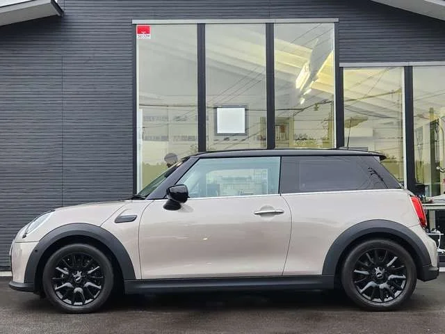 Bmw MINI COOPER D プレミアムプラスライン photo 3