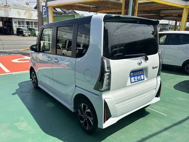 Daihatsu TANTO CUSTOM X photo 4
