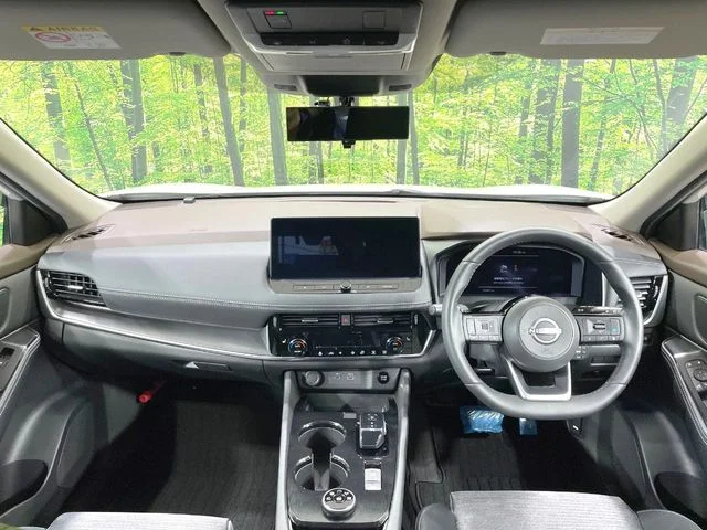 Nissan X-TRAIL HYBRID 4WD X　e−4ORCE photo 2