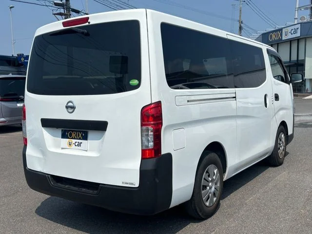 Nissan NV350 CARAVAN 1.25t DX　低床　ロング photo 3