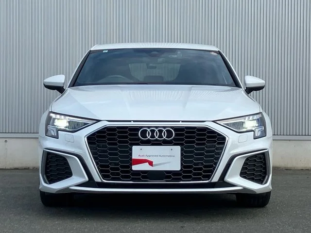 Audi AUDI A3 SPORTBACK 30　TFSI　Sライン photo 2