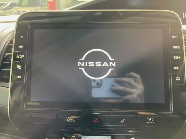 Nissan SERENA WG e−POWER　ハイウェイスター　V photo 3