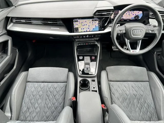Audi AUDI RS3 Sedan ベースグレード photo 2
