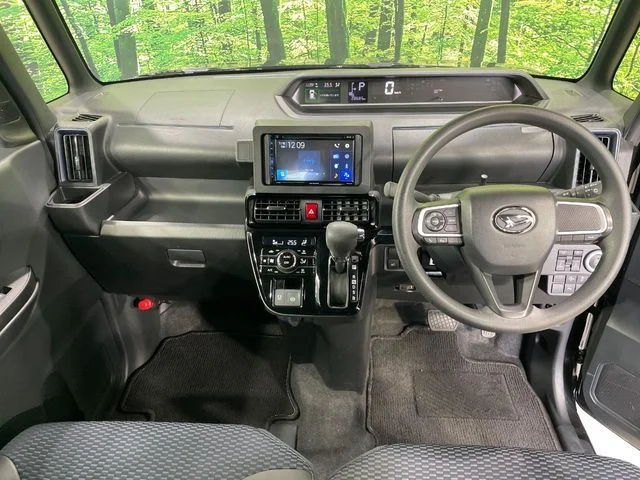 Daihatsu TANTO CUSTOM X photo 2