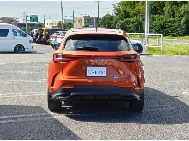 Toyota LEXUS NX450h+ AWD Fスポーツ photo 2