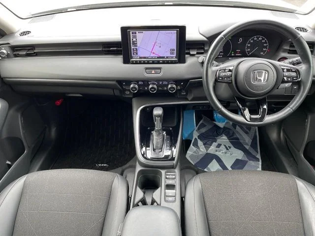 Honda VEZEL e:HEV Z photo 2