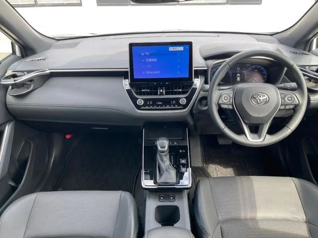 Toyota COROLLA CROSS HYBRID Z photo 2