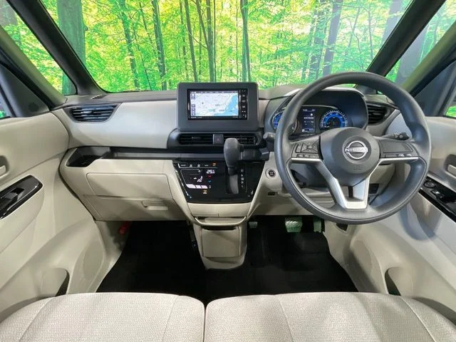 Nissan ROOX X photo 2