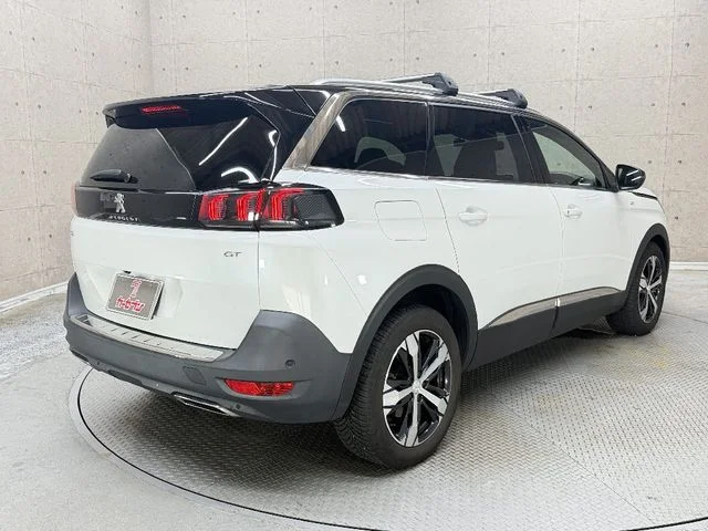 Peugeot PEUGEOT 5008 GT photo 2