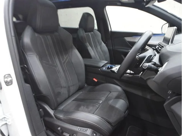 Peugeot PEUGEOT 5008 GT photo 4