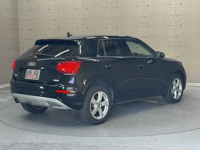 Audi AUDI Q2 30　TFSI　スポーツ photo 2