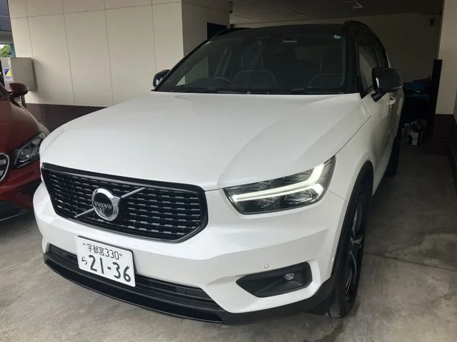 Volvo VOLVO XC40 B4　AWD　Rデザイン 2021