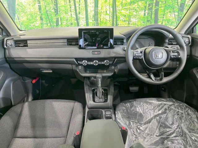 Honda VEZEL e:HEV X photo 2