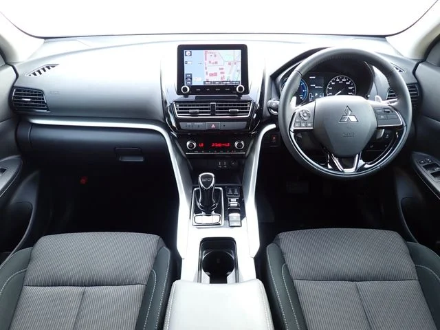 Mitsubishi ECLIPSE CROSS PHEV M photo 2