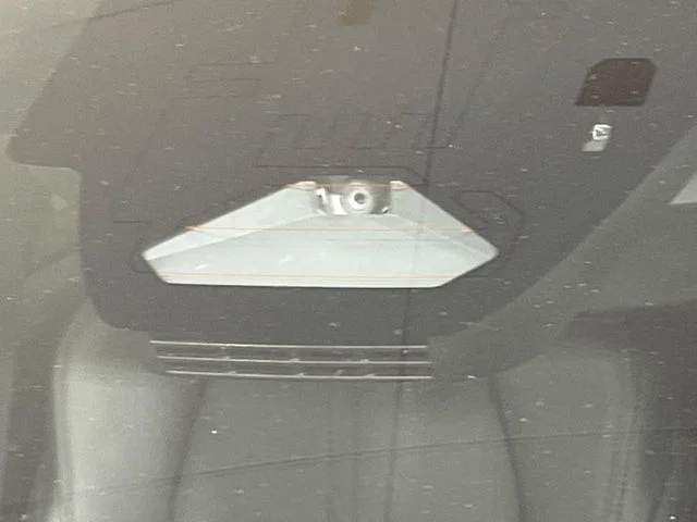Toyota COROLLA CROSS HYBRID Z photo 3