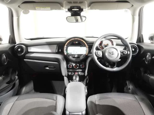Bmw MINI COOPER D ベースグレード photo 3