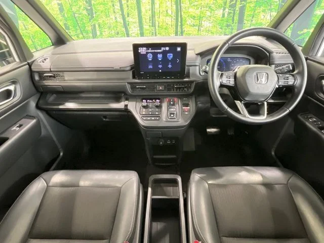 Honda STEPWAGON e:HEV SPADA ベースグレード photo 2