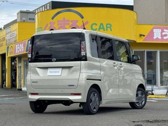 Nissan ROOX 4WD X photo 2