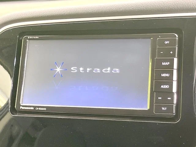 Mitsubishi OUTLANDER PHEV G photo 3