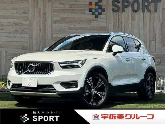 Volvo VOLVO XC40 B4　AWD　インスクリプション 2022