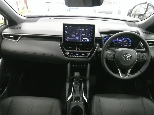 Toyota COROLLA CROSS HYBRID Z photo 2