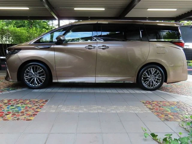 Toyota ALPHARD hybrid 4WD エグゼクティブラウンジ　PHEV photo 4