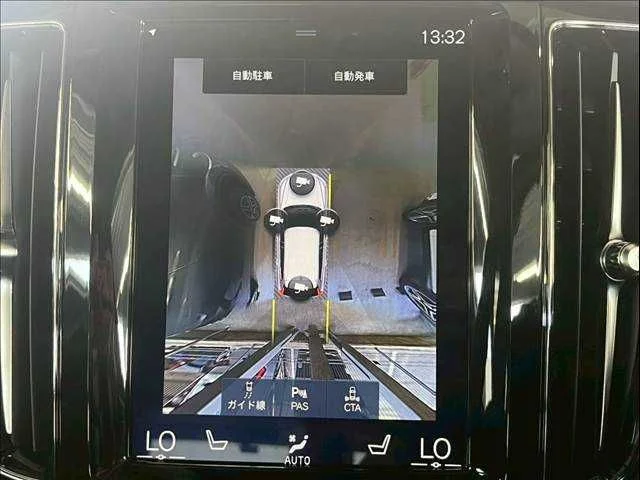 Volvo VOLVO XC60 B5　AWD　インスクリプション photo 4
