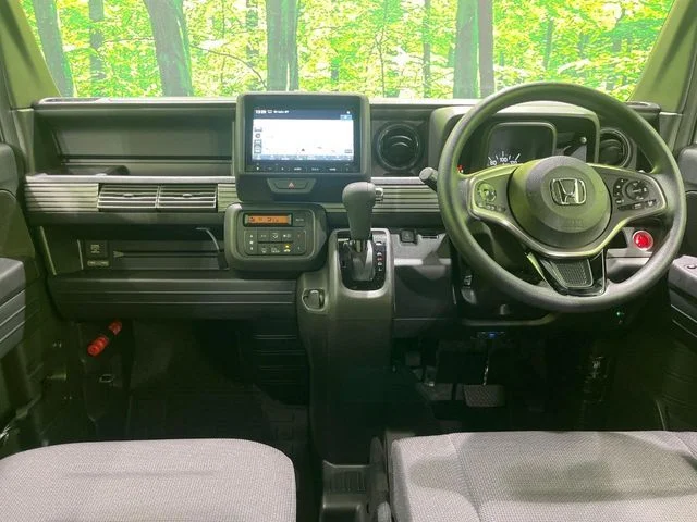 Honda N-VAN 4WD ファン　ターボ photo 2