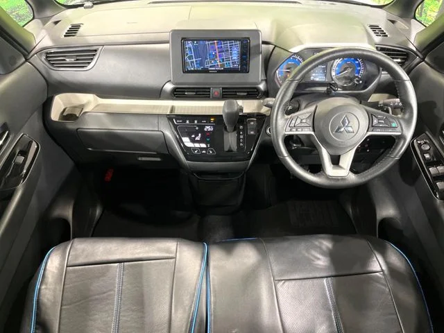 Mitsubishi DELICA MINI T　プレミアム photo 3