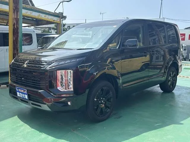 Mitsubishi DELICA D:5 4WD シャモニー photo 3