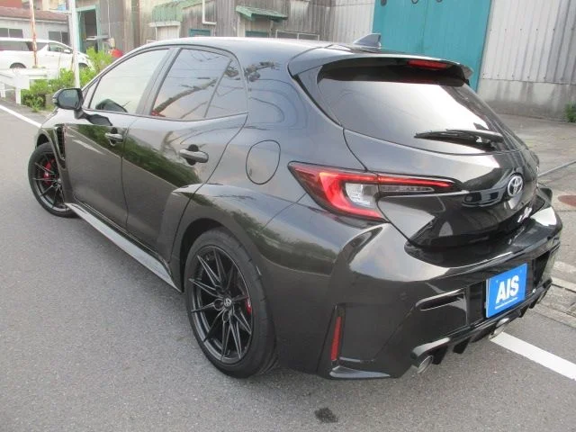 Toyota GR COROLLA RZ photo 3