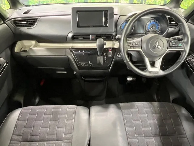 Mitsubishi DELICA MINI G　プレミアム photo 2