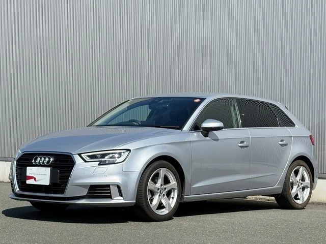 Audi AUDI A3 SPORTBACK 30　TFSI　スポーツ 2020