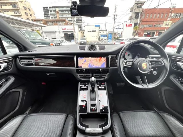 Porsche PORSCHE Macan S　エアサス photo 2