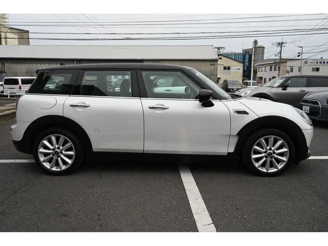 Bmw MINI COOPER D CLUBMAN ベースグレード photo 4