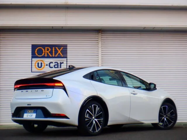Toyota PRIUS 4WD Z photo 3